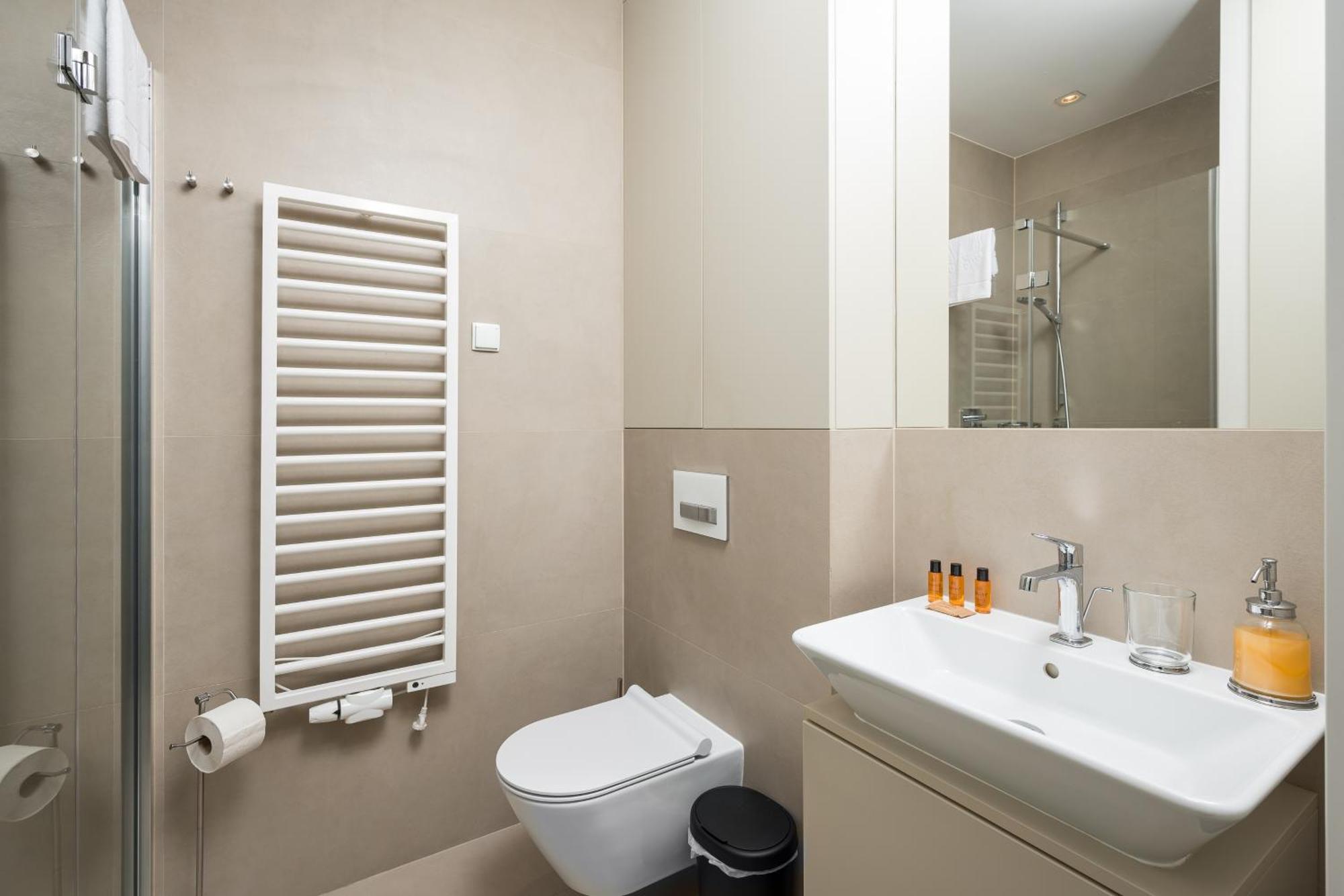 Elektrownia Powisle Comfort Apartment Varşovia Exterior foto